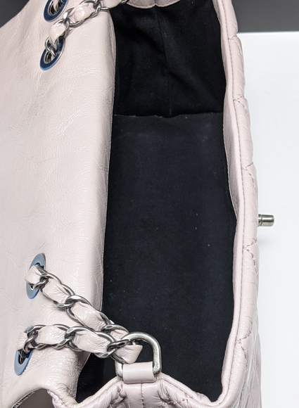 🦄🎉CHANEL Pink Bag Glazed Leather Flap Bag! Super Rare Color! Limited Edition - Picture 11 of 16